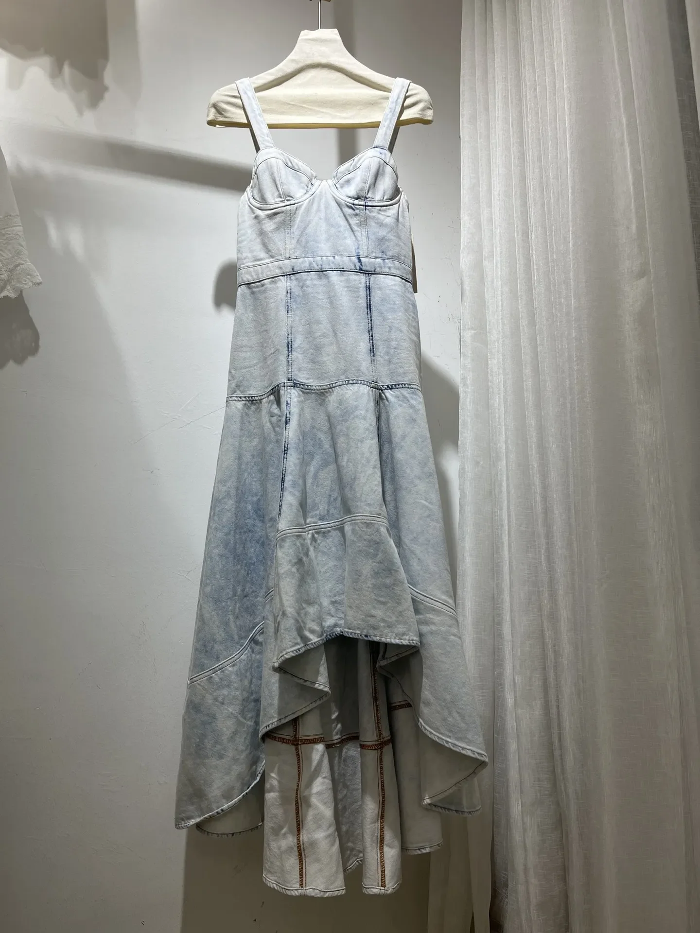 

New Arrival 2024 Summer Fashion Light Blue Tie Dye Denim Sling Irregular Hem Camisole Midi Dress for Women High Quality Cotton