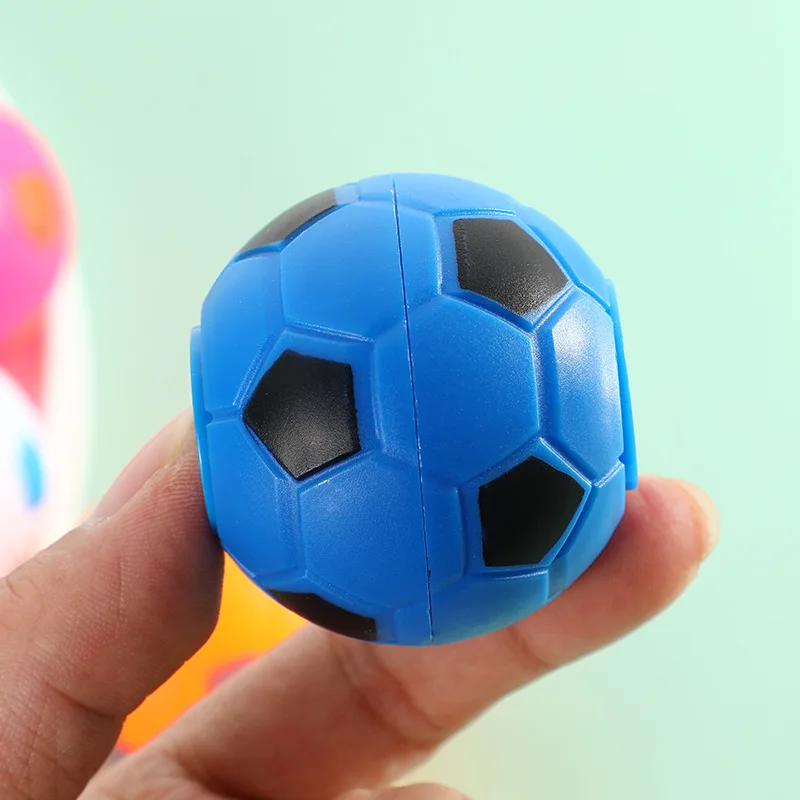Football Finger Spin Toy Mini Fidget Spinners Soccer Ball Themed Toys for Kids School Kindergarten Soccer Party Favor Gifts 5Pcs