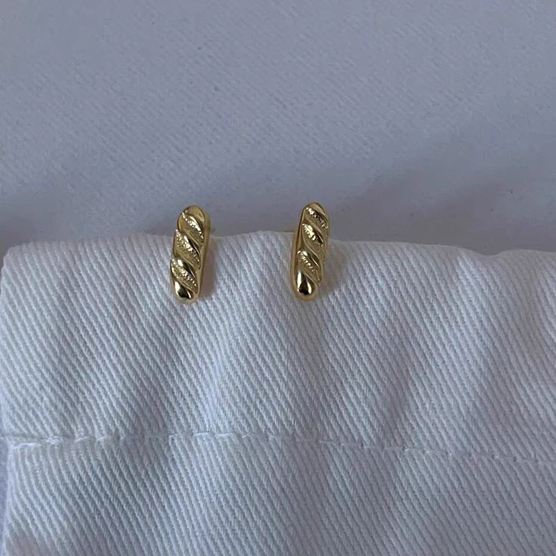 New Mini Croissant Stud Earrings For Women Cute Bread Earrings Classic Fine Jewelry Gift 6
