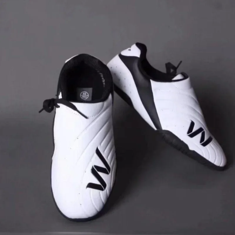 Martial arts shoes for Men Women Soft Bottom Taekwondo Shoes Couples Taichi Karate Shoe kids Kung fu shoes martial arts shoes