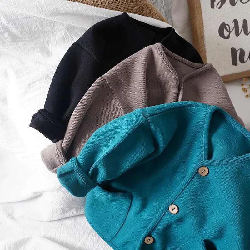 Koreanische Kinder-Strickjacke in Unifarbe mit Langen Ärmeln Herbststil Reine Baumwolle Lässige Oberbekleidung für Jungen und Mädchen – Detail 12