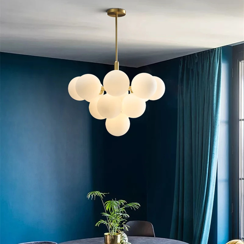 Marais Pointe Chandelier