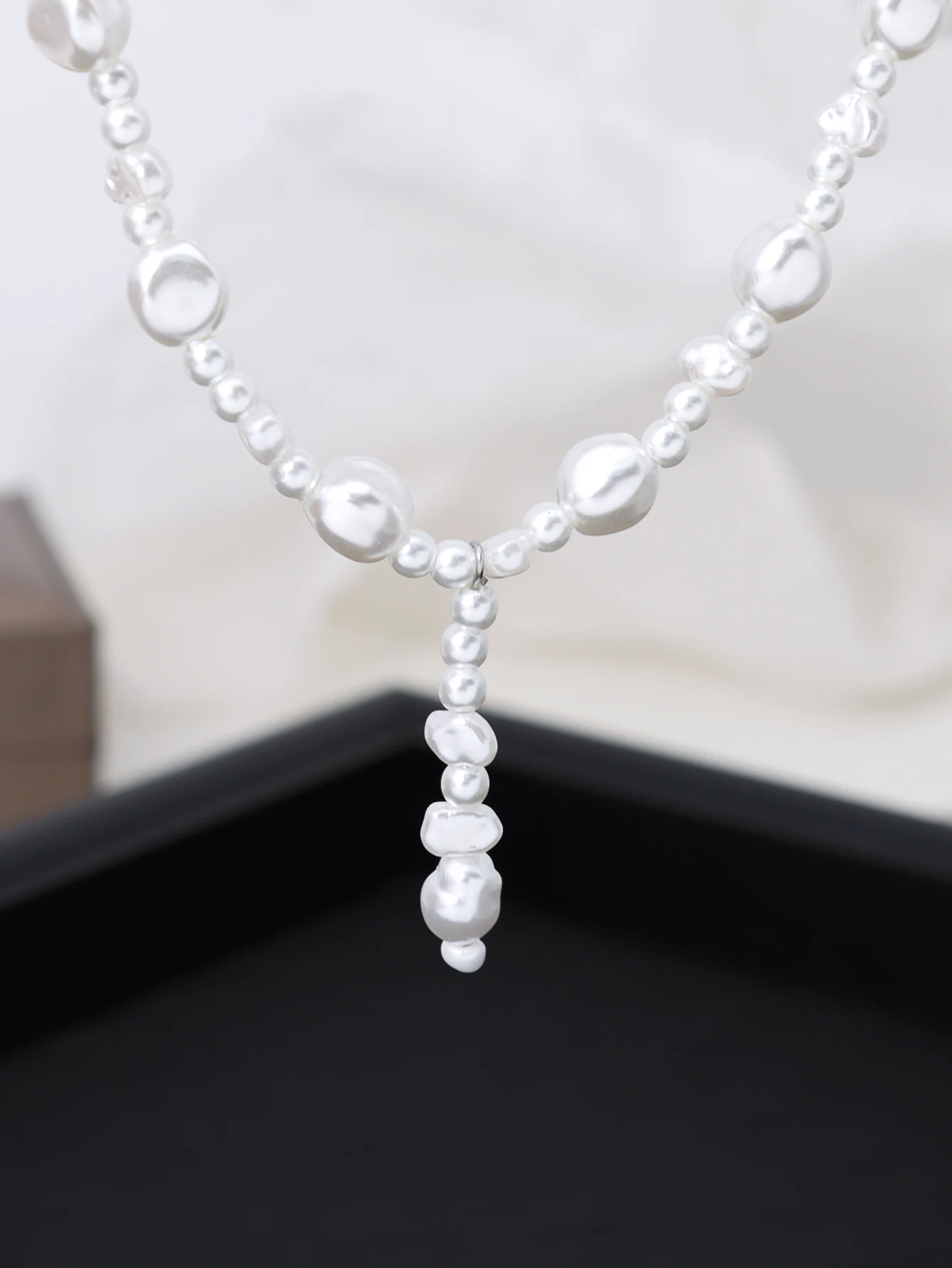 Baroque Pearl Y-Shaped Necklace Collarbone Chain Women