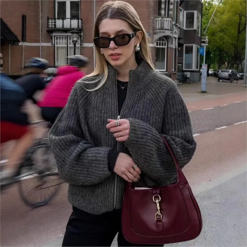 2025�� �Ż� ������ ���ĵ� Į�� ���� �׷��� ������ ��Ʈ ���� �ܿ� �� �Ҹ� ĳ�־� ���� ��Ʈ ��Ŷ