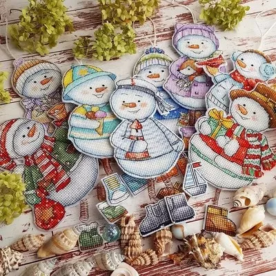 Description Picture 2 of itemCross stitch DMC line kit metal spring leg beads hanging feet cute snowman plastic board refrigerator sticker