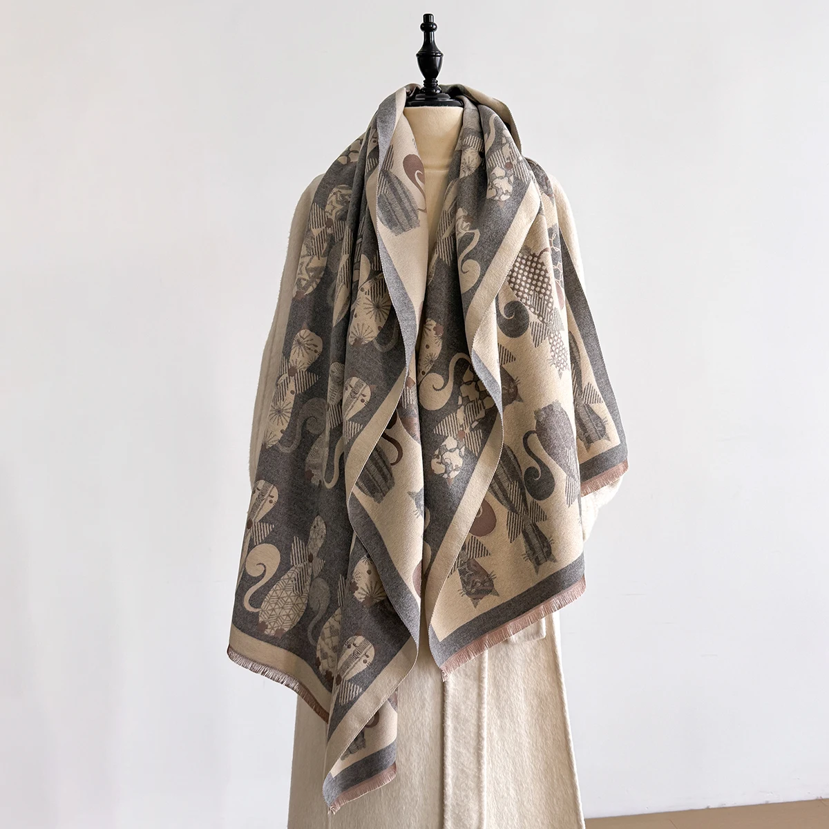 New Animal Design Winter Cute Cat Cashmere Jacquard Scarves High Quality Women Thicken Wrap Shawl Ladies Wool Pashmina Scarf