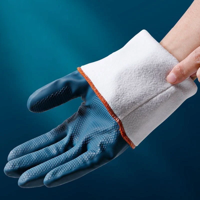 Waterproof cleaning gloves with fleece lining - Product Image 7