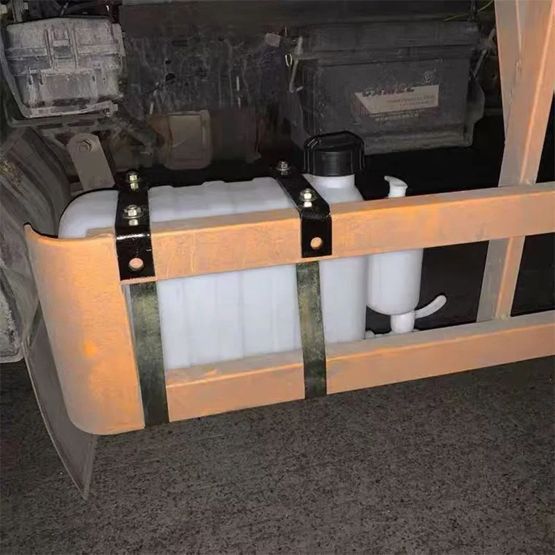 9L Truck Mounted Hand Washing Water Tank With Faucet Water Storage Tank Horizontal Rectangular Storage Bucket With Bracket