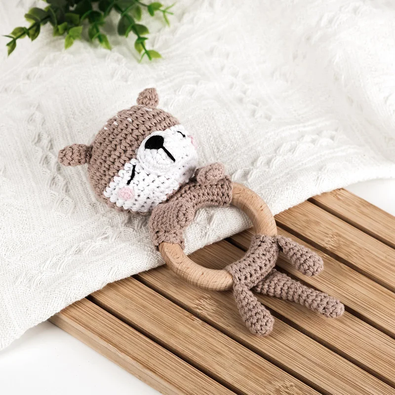 1Pc Baby Rattle Wooden Teether Music Ring Crochet Animal Otter Music Rattles Soother Bracelet Toddler Toys Baby Teething Gifts 3