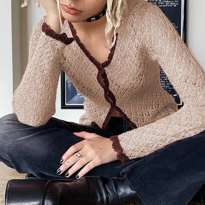 

Split Retro Hollow T-shirt Harajuku Casual Three-button V-neck Lace Long-sleeved Three-point Blouse Jacket Retro Ladies T-shirt