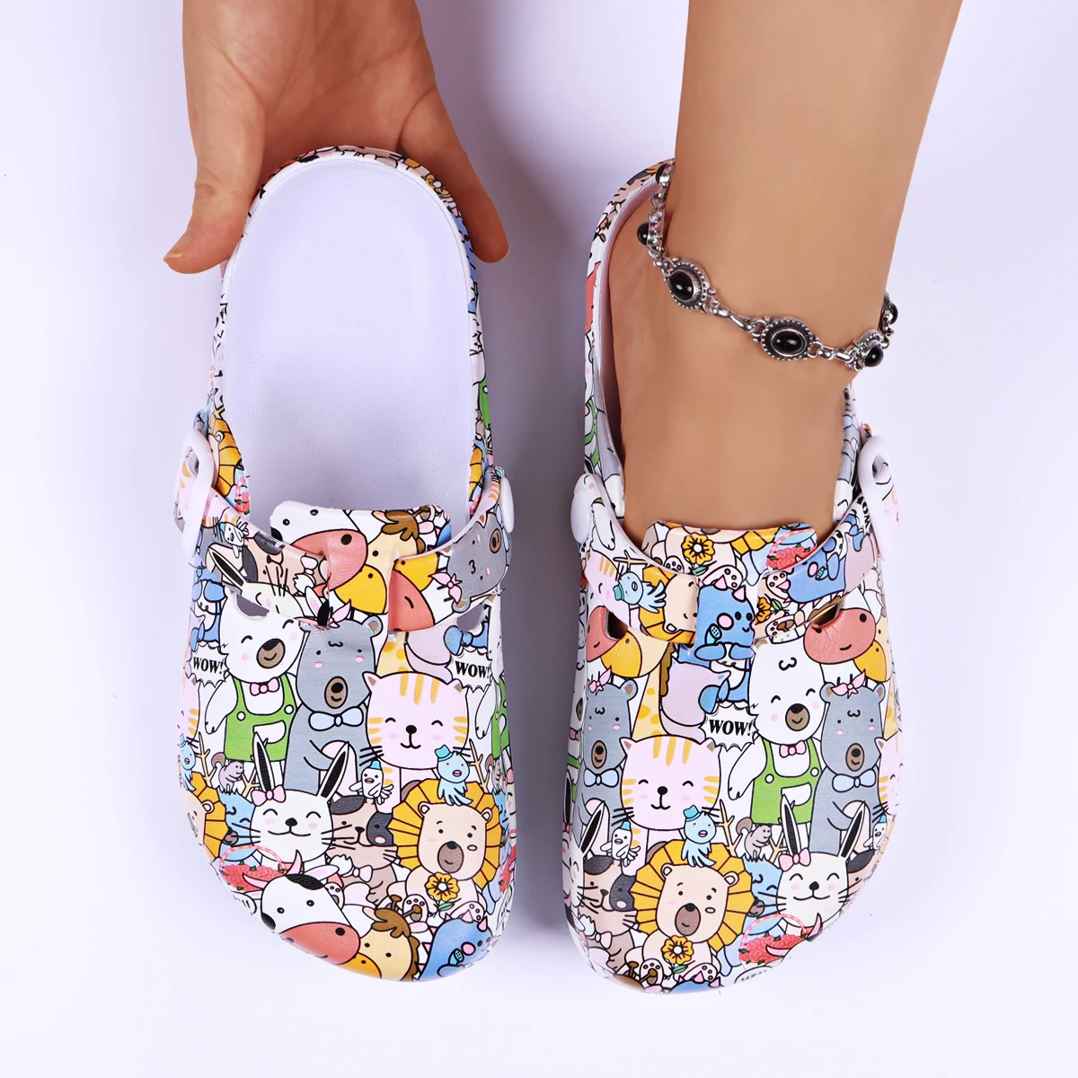 Women Summer Beach Sandals Casual Garden Clogs Outdoor Closed Toe Sandals for Men Couples Non Slip House Shower Slippers 1