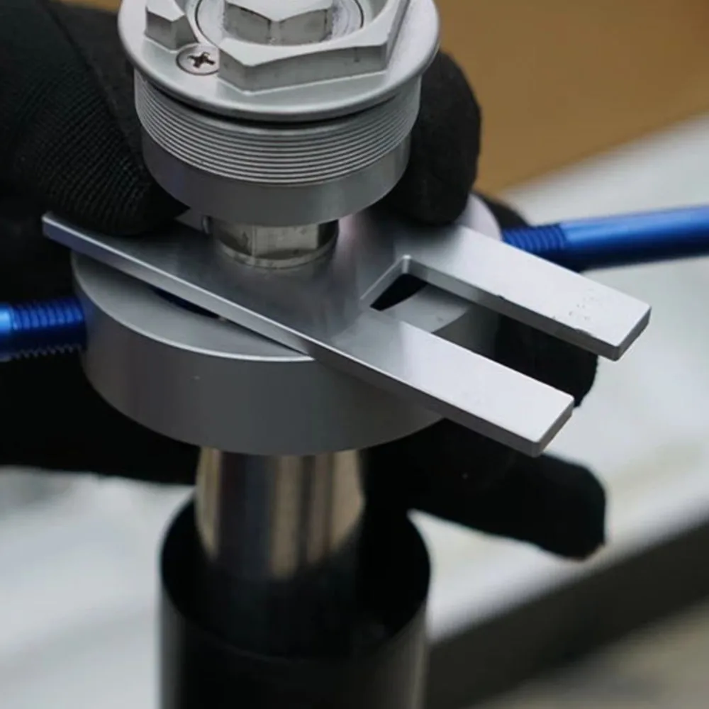 

Aluminum For 10.3mm/12.7mm 13.3/14.3mm Cartridge Fork Damper Rod Motorcycles Cartridge Fork Damper Rod Holding Tool Holder Plate