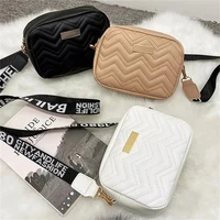 1Pcs Messenger Bag for Women Trend Lingge Embroidery Camera Female Shoulder Bag Fashion Ladies Crossbody Bags Bags for Wome