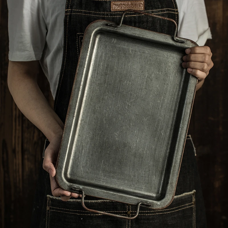 Photographing Retro Square Iron Plate with Handles Metal Vintage Bread Tray Home Decoration Garden Restaurant Table Decorative |