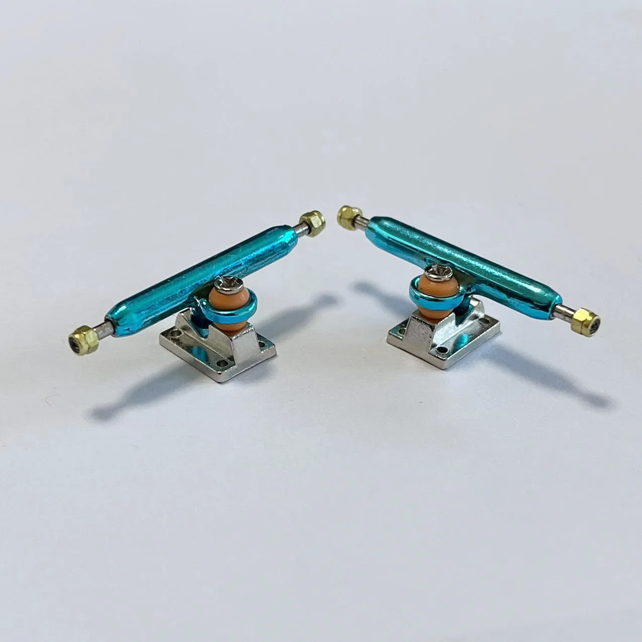 Finger Skateboard Truck 34mm 32mm Inverted Kingpin with Soft Bushing