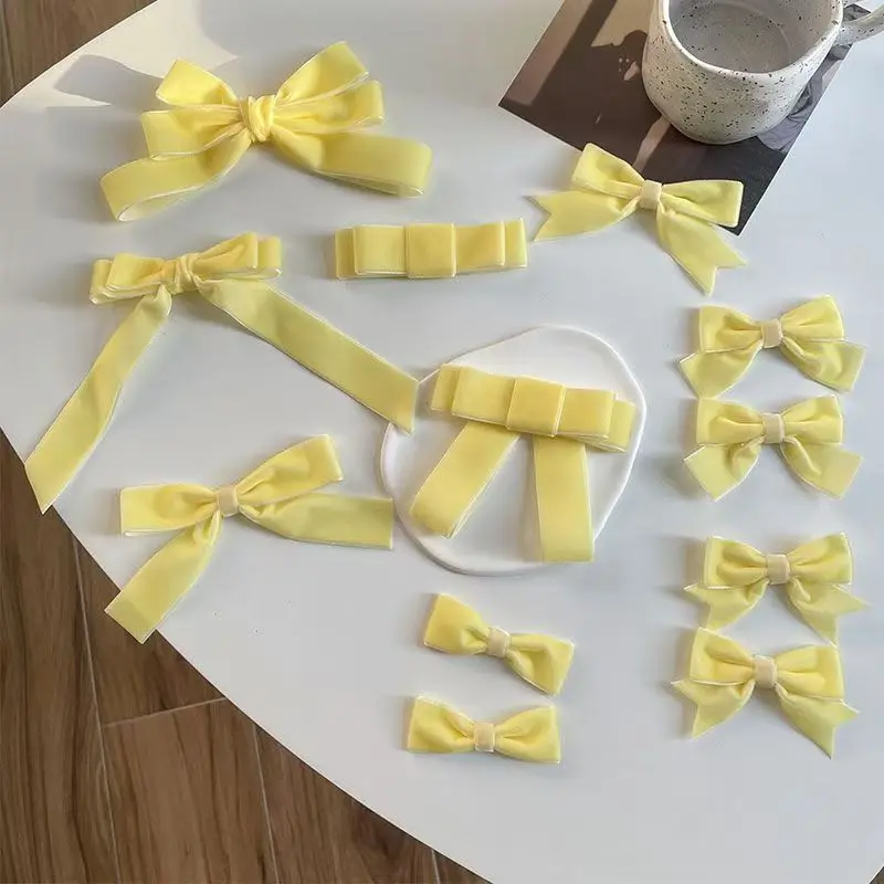 Neue elegante gelbe Farbe Samt Schleife Haarspangen handgemachte Schleife Haarspangen mit gekräuselten Kanten für Mädchen exquisite Haar-Accessoires