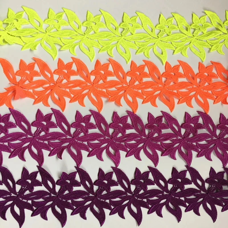 Description Picture 4 of itemCHICKNIT 5 yards numerous colors Embroidered Water soluble lace trimmings for sewing adress Accessories DZ1