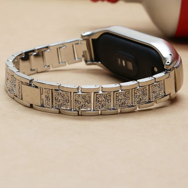 샤오미 미밴드 교체용 실버 손목 팔찌로 스마트워치에 고급스러운 터치를 더하세요.