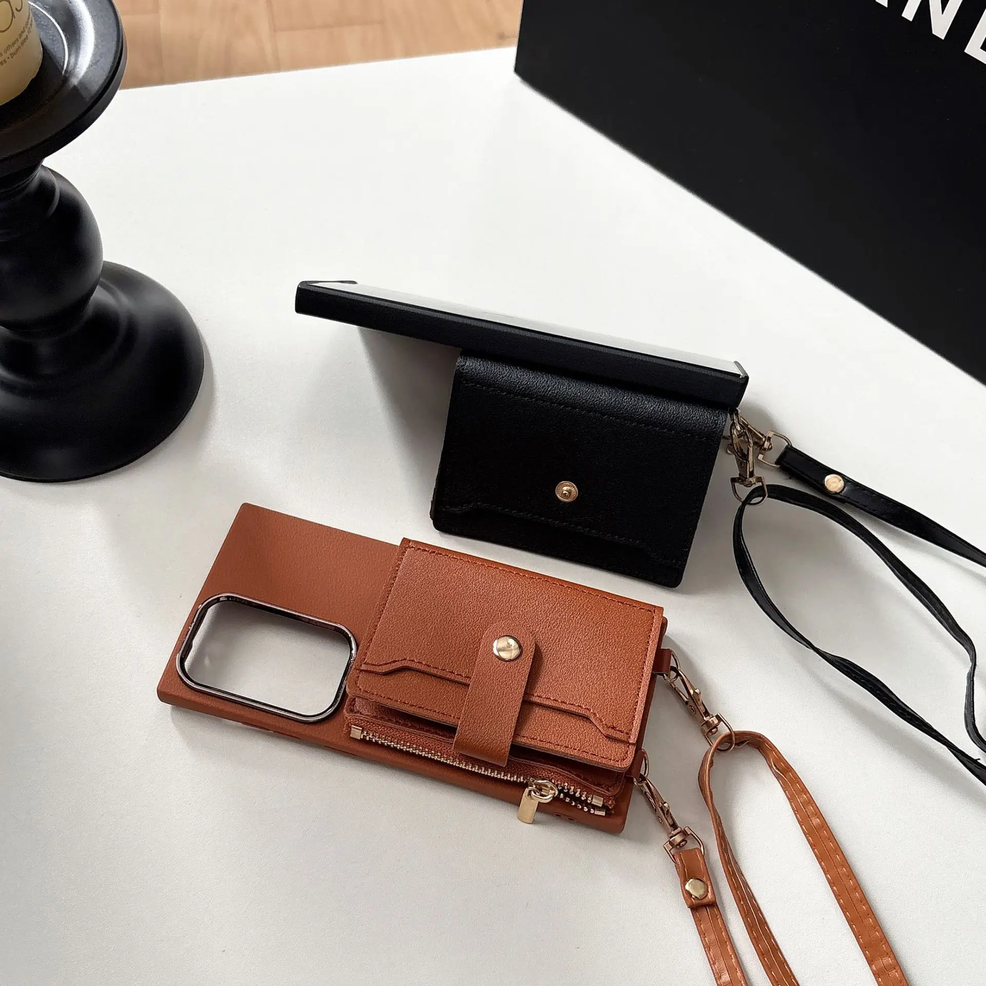 Leather Crossbody Wallet Lanyard with Card Slots and Zipper Bag Cover