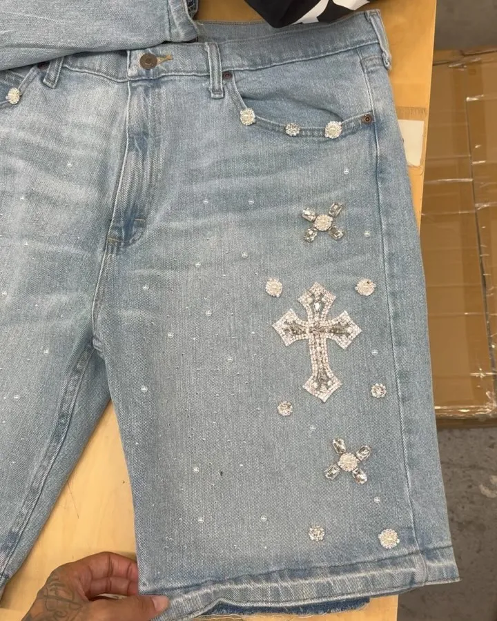 Y2K Gothic Diamond Cross Embroidery Denim Shorts American Retro Blue Gym Shorts Rhinestone Streetwear Hip Hop Men Women Jorts 3