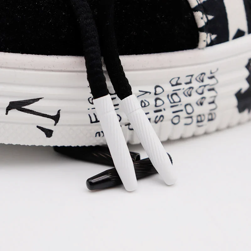 Weiou Spitze Metall Aglets 25*5mm schwarz weiß Spiral Textur Sneaker Schnur Enden einfache Installation Kleber Verklebung Einfachheit Seil köpfe