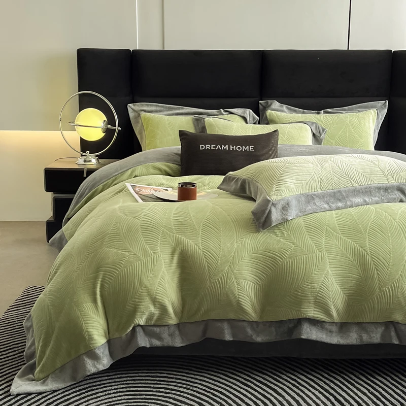 Duvet Cover Set High End 2024 New Wide Edge Carveid  Velvet Bedding Set Warm And Soft For Autumn Winter Comforter Set Bed Linen