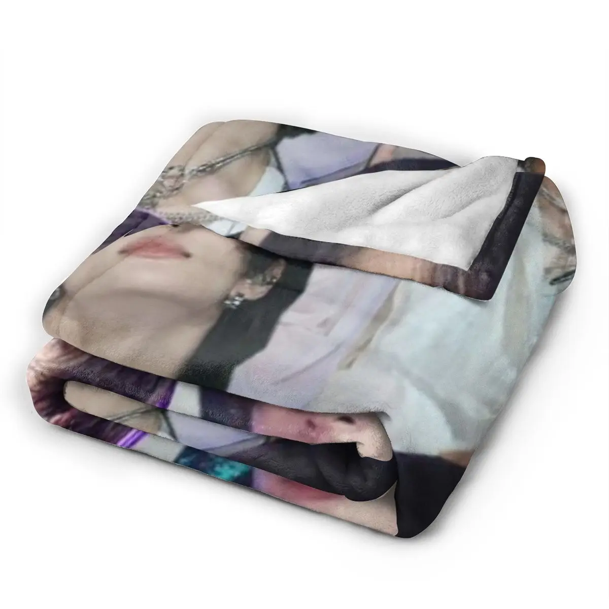 Hot-KPOP-Like-Stray-K-Kids-Hyunjin Warm Flange blankets Soft and comfortable blanket picnic blanket birthday gift 4