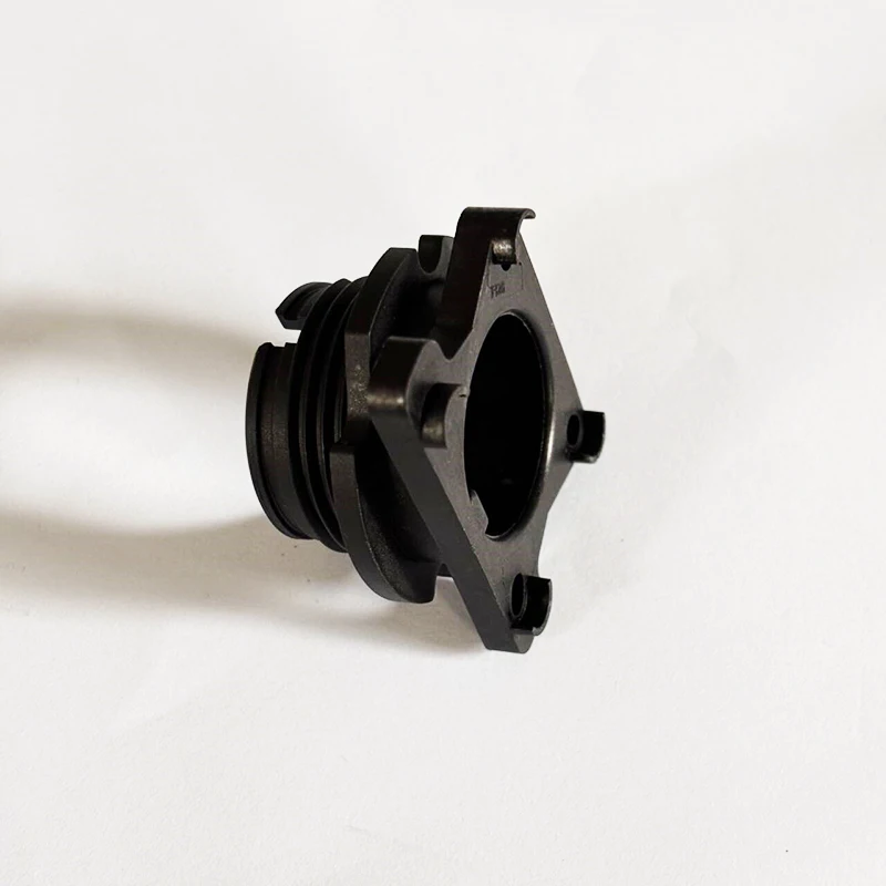 Support de montage pour buse de pulvérisation drone agricole, installé sur le drone T25 avec la buse connectée.