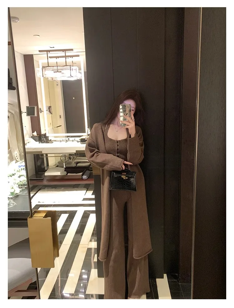 Conjunto de 3 piezas de punto para mujer, chaleco con cuello halter, cárdigan largo, pantalones largos, ropa informal lisa de moda coreana, otoño e invierno, nuevo