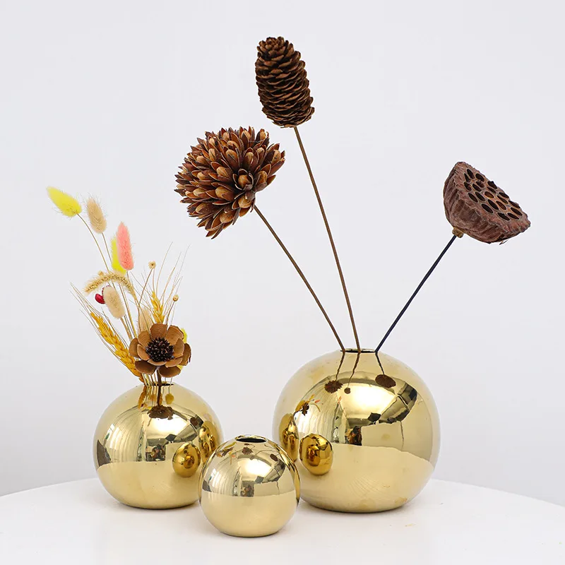 

Golden Ceramic Vase Round Ball Round Shape Flower Arrangement Accessories Flower Vase Wedding Decoration Golden Flower Vases