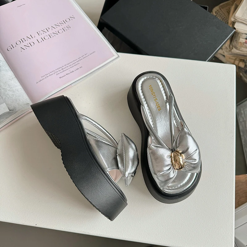 New Women's Summer Cute Pink Slippers Thick Sole Shoes Casual Platform Beach Flip Flops Leisure Bow Tie Sandals Sneakers Woman