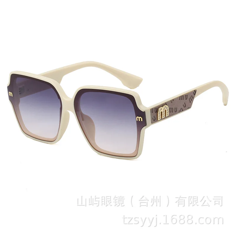 2025 PU �ٸ� ���������� �簢 ������ ������ ���� ���۶� - UV400 ��ȣ �� Instagrammable Streetwear Essential