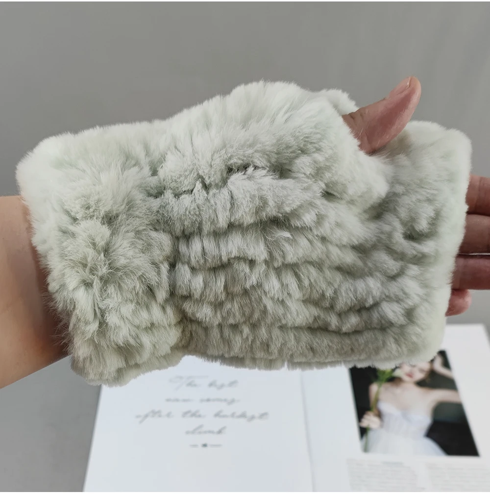 2026 New Fashion Real Rex Rabbit Fur Gloves Women Winter Genuine Fur Mittens Girl Fingerless Gloves Wrist Warmer Elastic Fluffy