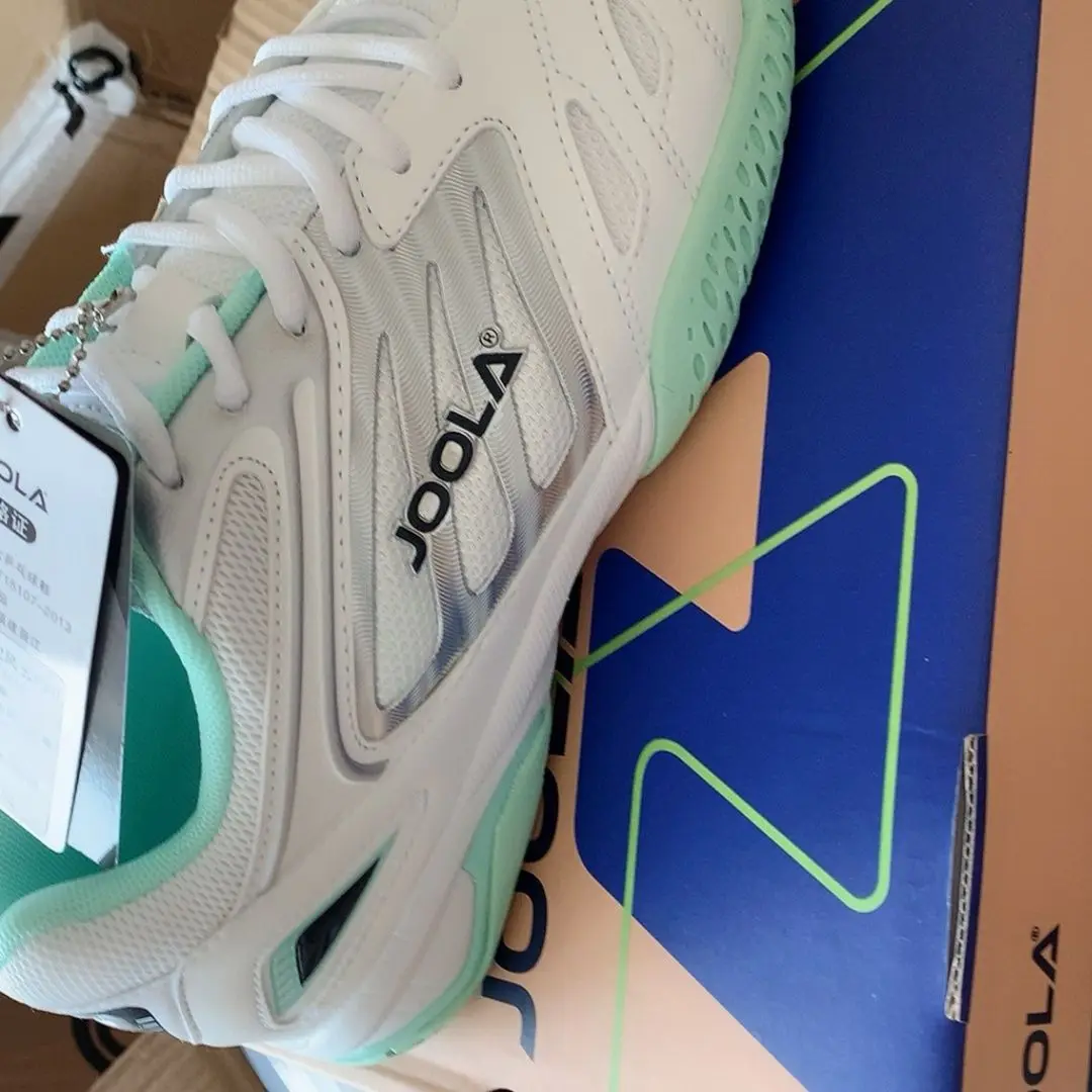 Hot Sale Designer Badminton Shoes Couple Model Quality Sports Shoes Mens Fitness Table Tennis