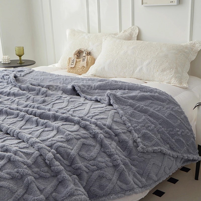 Rolled single-layer tuff blanket double-sided fuzz multi-function blanket thicken thermal tuff blanket