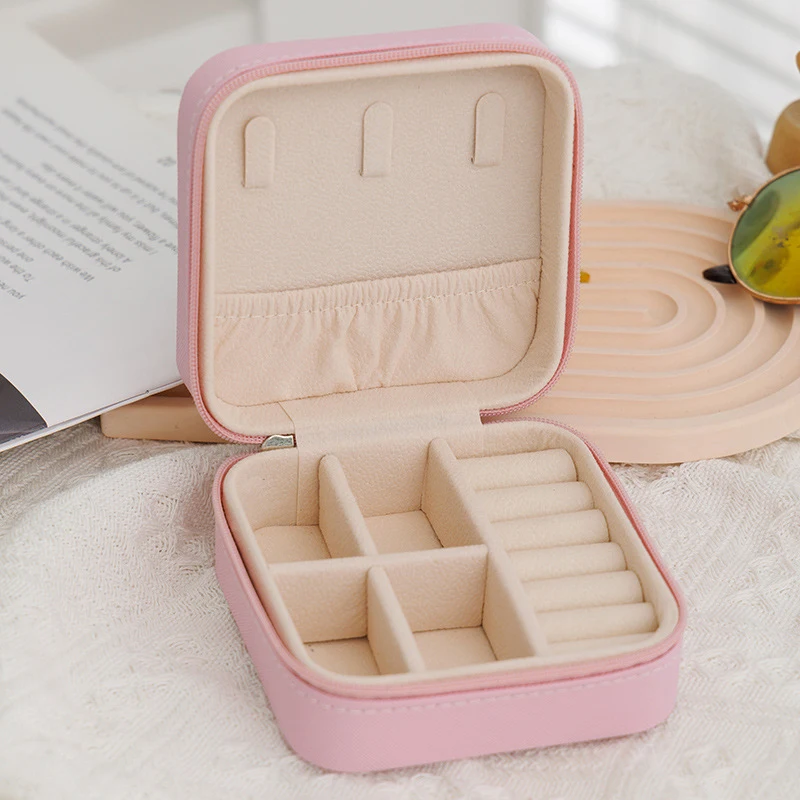 1pc Simple Portable Travel Jewelry Storage Box For Bracelets Earrings, Rings And Studs