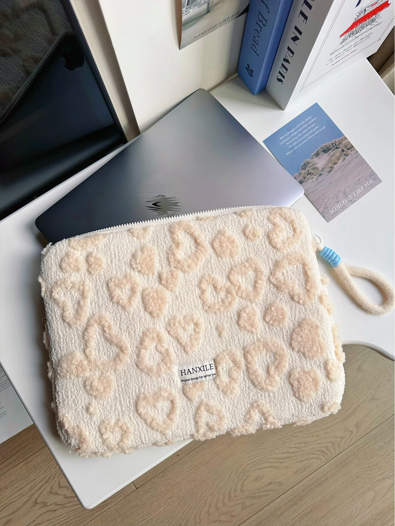 Plush Protective Laptop & Tablet Sleeve - Soft Notebook Storage Bag