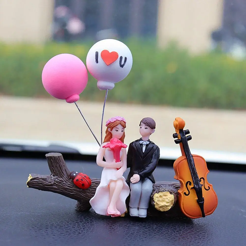 Anime Car Interior Decoration Cute Kissing Couple Action Figure Balloon Auto Dashboard Decoration For Car Interior Accessor B0U6