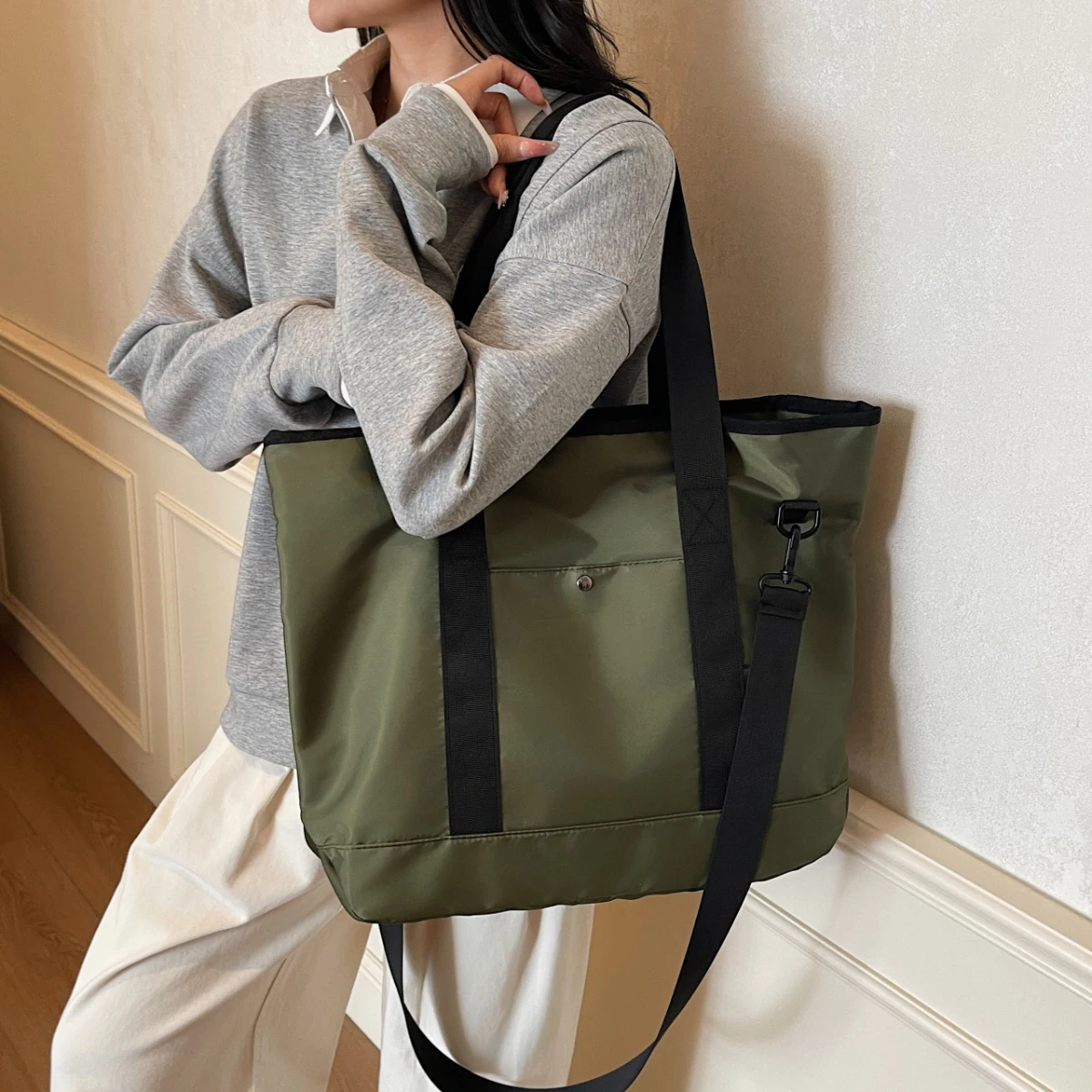 Tote Bag Large Capacity Women's Commuter College Student Class Shoulder Bag 2025 New Style High-End Lightweight Canvas Bag Travel Luggage Bag