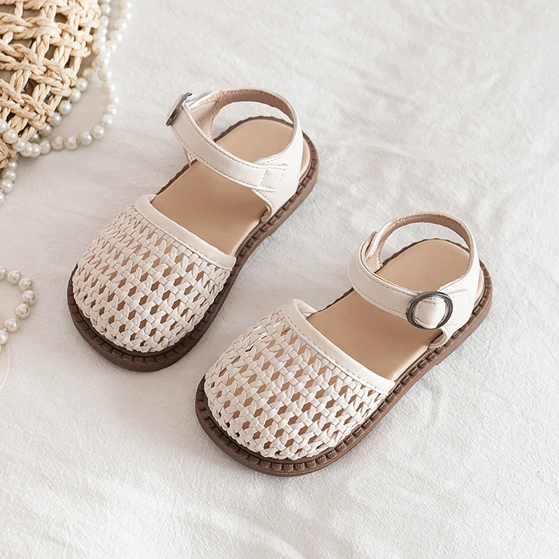 Unishuni Girl Half Sandal Princess Hollow-Out Shoes Kids Vintage Casual Flats Child Summer Shoe Toddler Bohemia Style Beach Shoe 3