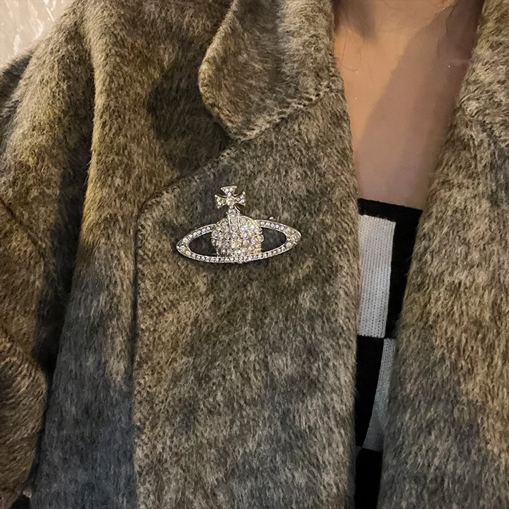 Luxury Brooch Cristal Gemstone Rhinestone Clothing Accessories Women Goth Shiny Trendy 2024 Original Stylish Metal Pins Jewelry