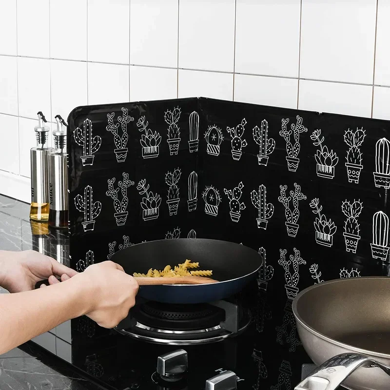 Aluminum Foil Kitchen Cooking Oil Splash Guard Gas Stove Heat Burn Proof Screen Cover