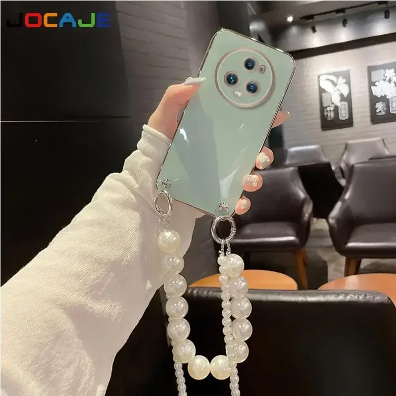 Pearl Chain Bracelet Crossbody Lanyard with Lens Protection - Plating Silicone Cover