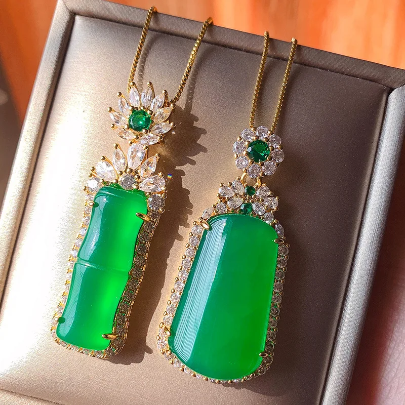 

Emerald Bamboo Pendant Necklace Luxurious Gold Chain for Women Jewelry Sets Wedding Dress Accessories Vintage Designer