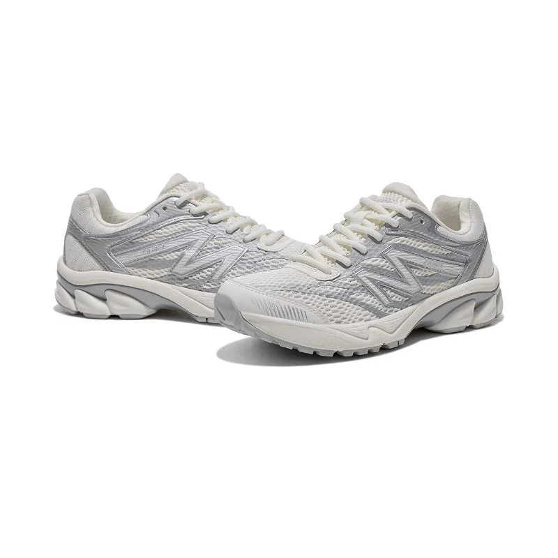 أحذية للمشي لمسافات طويلة للرجال