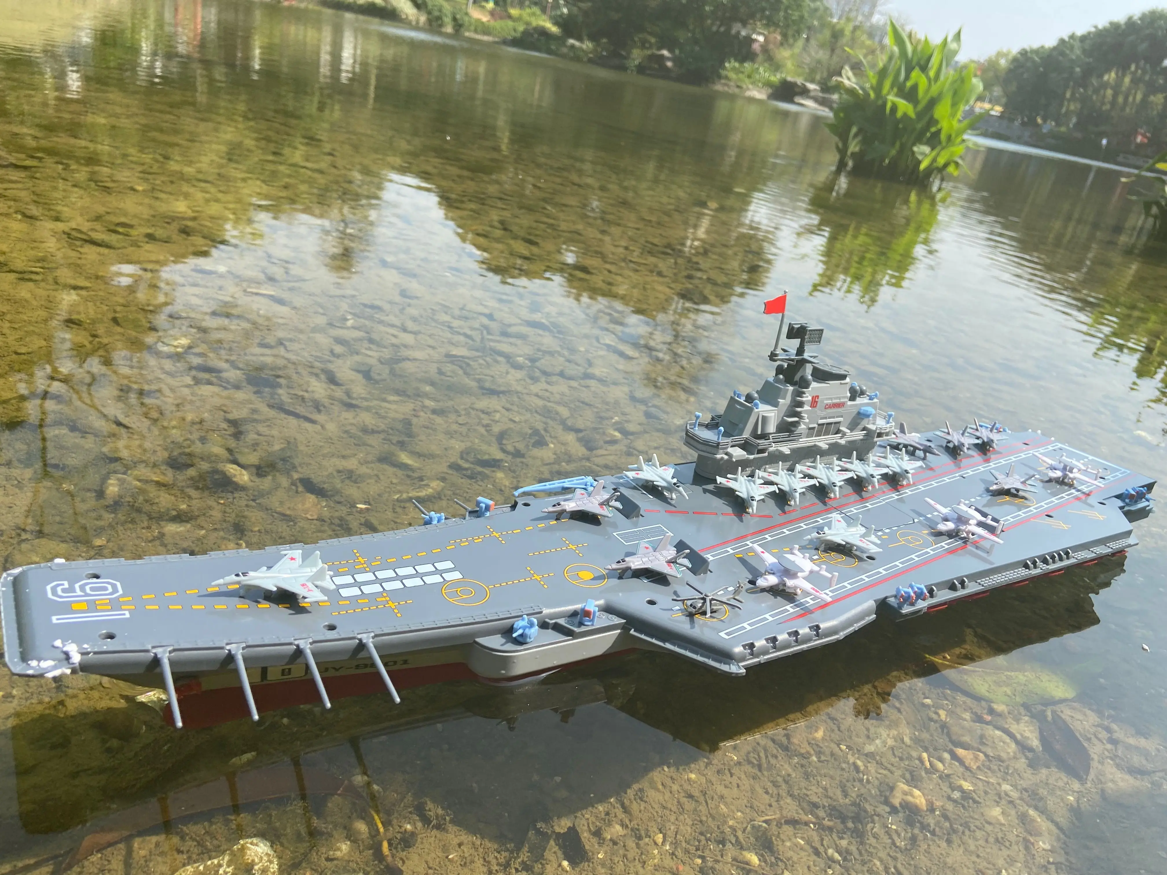 RC Warship 26.7 inch(68CM) Super Long Hull RC Boat Charging Military Children's Toy boy Electric Toy Ship Aircraft Carrier Warsh 5