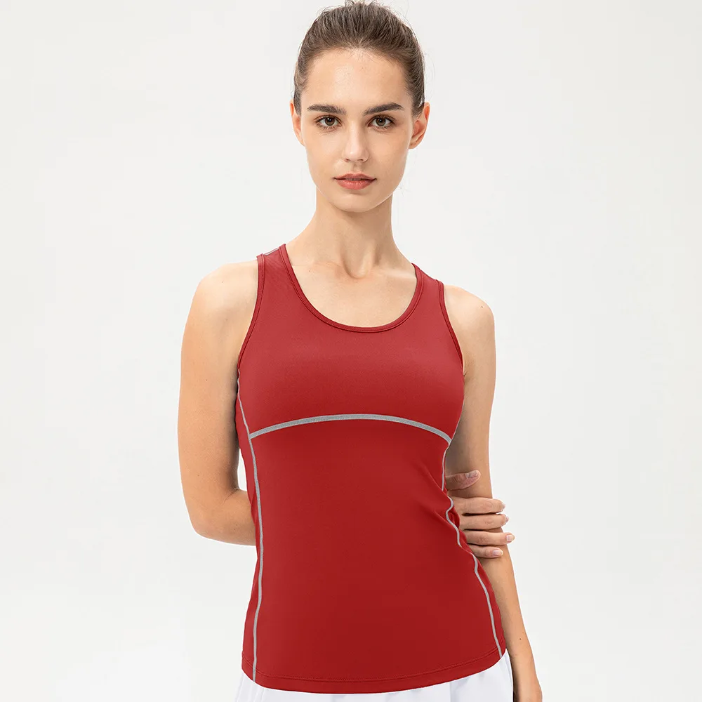 توب رياضي نسائي