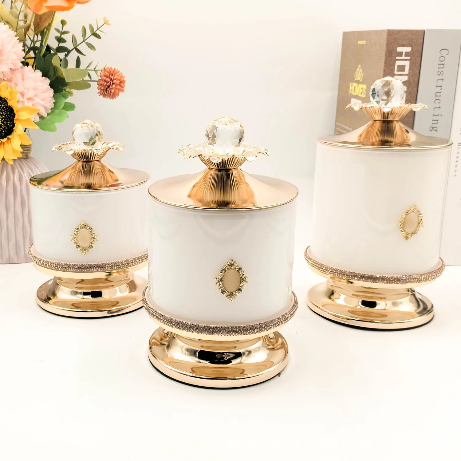 

European Style Metal Crystal Storage Box Candy Biscuit Food Container Home Art Decoration Jar Living Room Countertop Ornaments