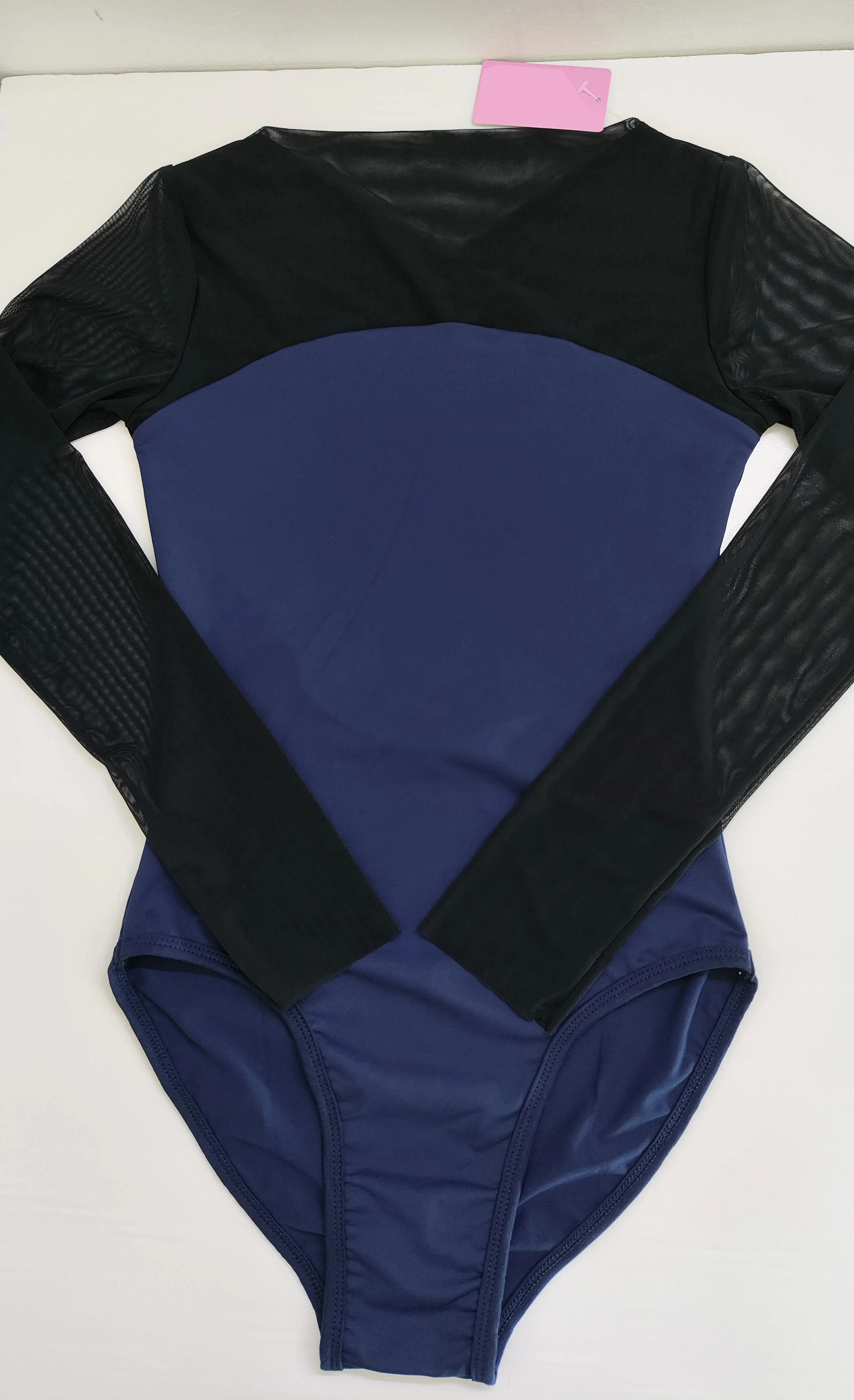 Professioneller Damen-Badeanzug mit Langen Ärmeln in Mehrfarbigem Design für Ballett, Yoga, Tanz und Urlaub – Detail 10