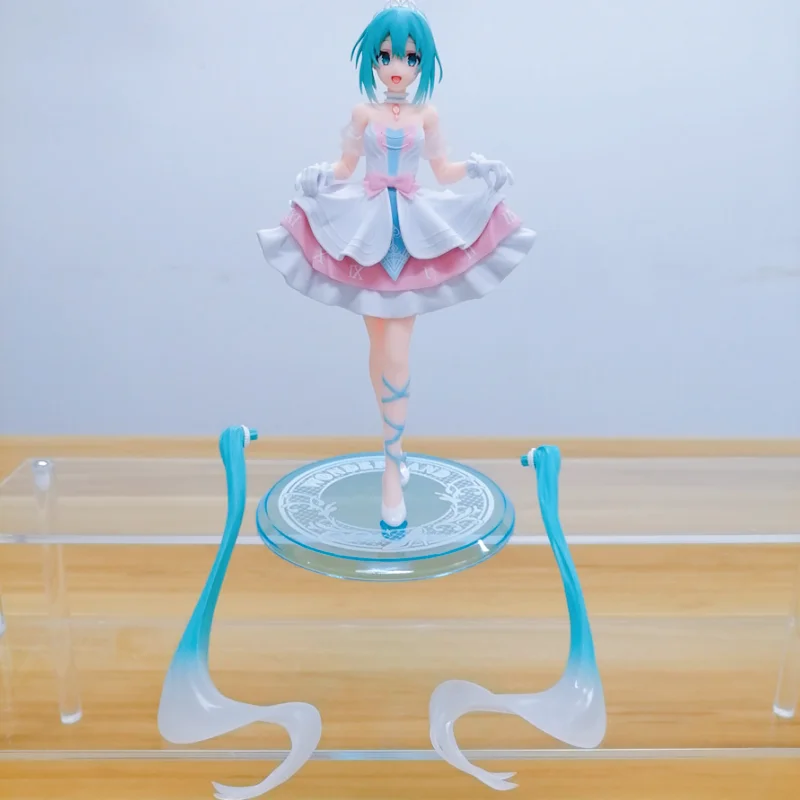 

20CM Original Sega Action Figure Cute Kawaii Hatsunes Mikus Wanderland Limited Pvc Action Figure Collectible Model Toy